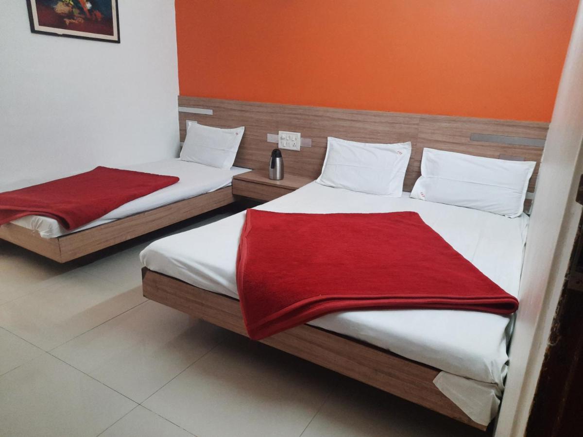 Hotel S K Palace Mahābaleshwar Esterno foto