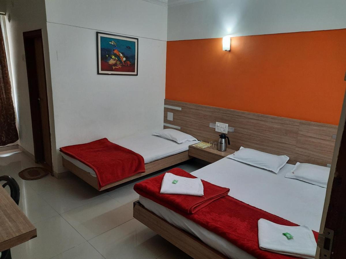 Hotel S K Palace Mahābaleshwar Esterno foto