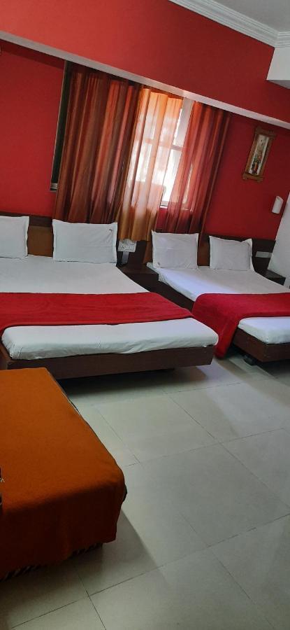 Hotel S K Palace Mahābaleshwar Esterno foto