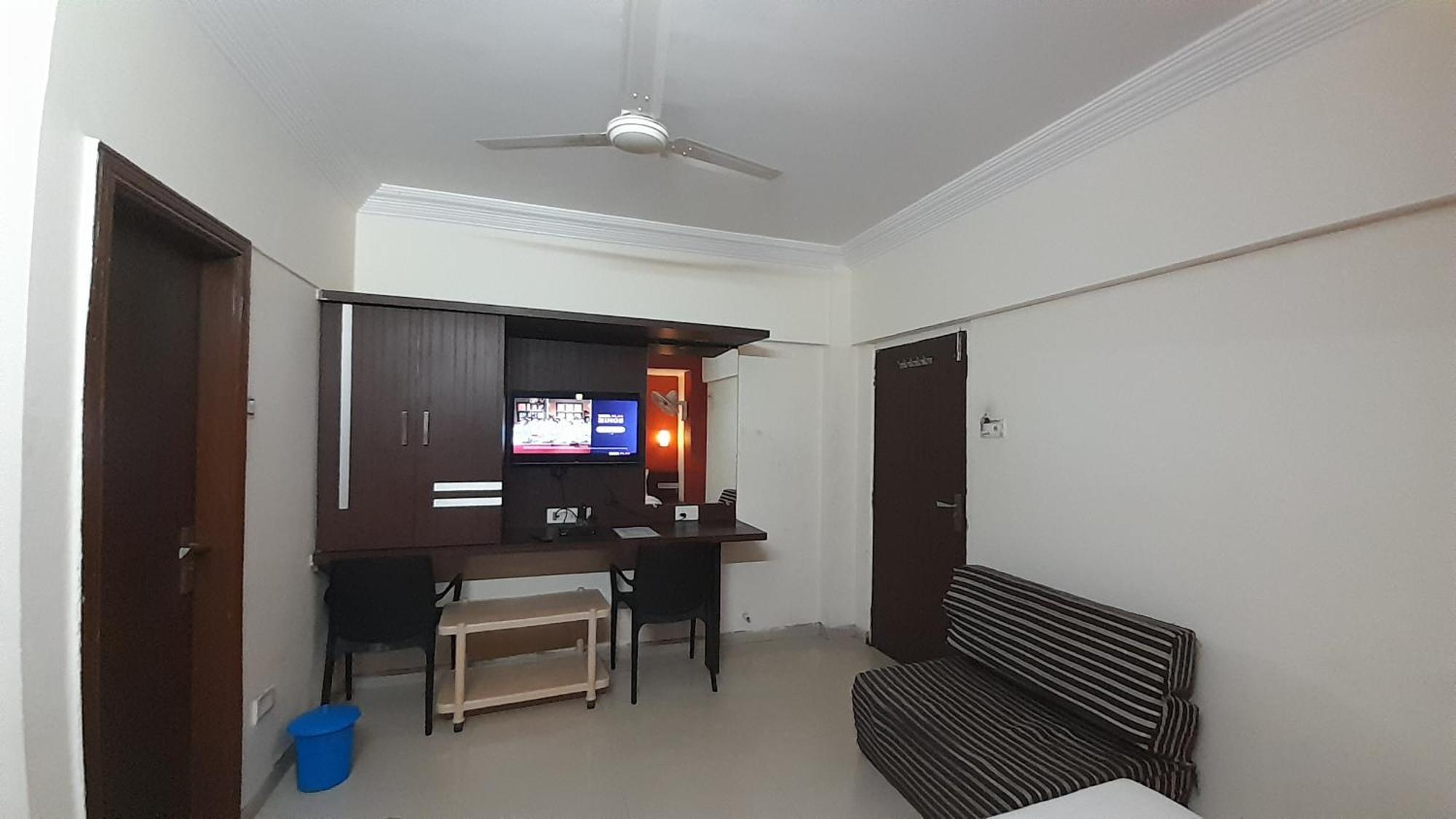 Hotel S K Palace Mahābaleshwar Esterno foto